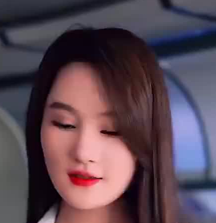 绝色总裁的贴身保镖 第01集